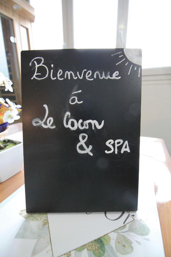 Derniere Reservations Avant Indisponibilite En Septembre Pour 12 Mois, Illimites Jacuzzi Spa Bain A Remous Interieur, Sauna Interieur, Parking Reserve, Vue Et Acces Parc, Prestations Uniques, 1Er Etage Corbeil-Essonnes Eksteriør billede